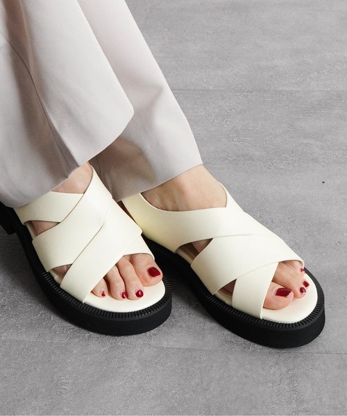Fabby fabby(ファビィーファビィー)の「ワイドクロスバックストラップサンダル(サンダル・レディース・ブラック/オフホワイト/ブルー・SMALL/MEDIUM/LARGE)」の10枚目の写真