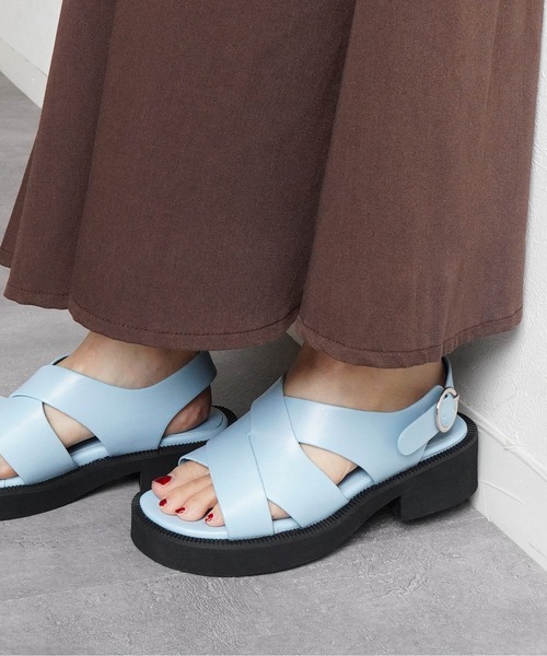 Fabby fabby(ファビィーファビィー)の「ワイドクロスバックストラップサンダル(サンダル・レディース・ブラック/オフホワイト/ブルー・SMALL/MEDIUM/LARGE)」の20枚目の写真