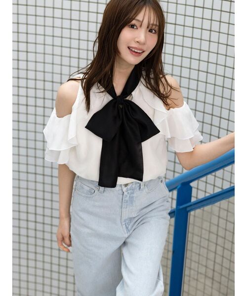 MERCURYDUO（マーキュリーデュオ）の「アメスリラッフルボウタイブラウス（シャツ/ブラウス・レディース・ライトブルー/オフホワイト/ピンク・FREE）」の5枚目の写真