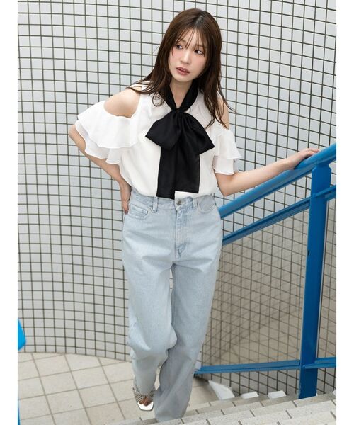 MERCURYDUO（マーキュリーデュオ）の「アメスリラッフルボウタイブラウス（シャツ/ブラウス・レディース・ライトブルー/オフホワイト/ピンク・FREE）」の6枚目の写真