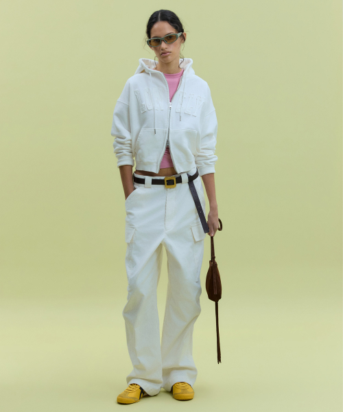NOHANT(ノアン)の「LONELY/LOVELY CROP HOODIE ZIP-UP WHITE(パーカー・レディース・ホワイト・SMALL/MEDIUM)」の4枚目の写真