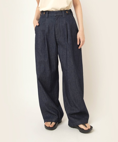 RNA-N（アールエヌエーエヌ）の「R4451 ライトデニムワイドスラックス（デニムパンツ・レディース・ワンウォッシュ・SMALL/MEDIUM）」の2枚目の写真