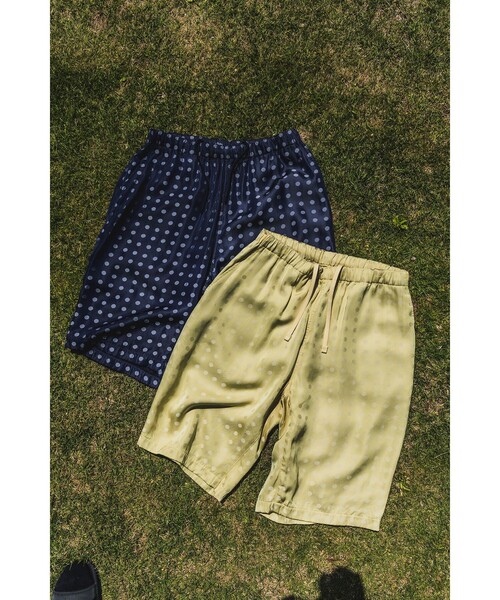 BEAMS PLUS（ビームスプラス）の「Easy Shorts Cupro Dot Pattern（その他パンツ・メンズ・イエロー/ネイビー・LARGE/MEDIUM/SMALL/X-LARGE）」の12枚目の写真