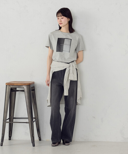 COMME CA ISM(コムサイズム)の「フォトプリント Tシャツ(Tシャツ/カットソー・レディース・アイボリー/杢グレー/ネイビー/オレンジ・SMALL/MEDIUM/LARGE)」の10枚目の写真