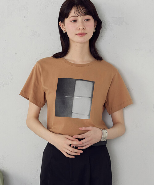 COMME CA ISM(コムサイズム)の「フォトプリント Tシャツ(Tシャツ/カットソー・レディース・アイボリー/杢グレー/ネイビー/オレンジ・SMALL/MEDIUM/LARGE)」の21枚目の写真