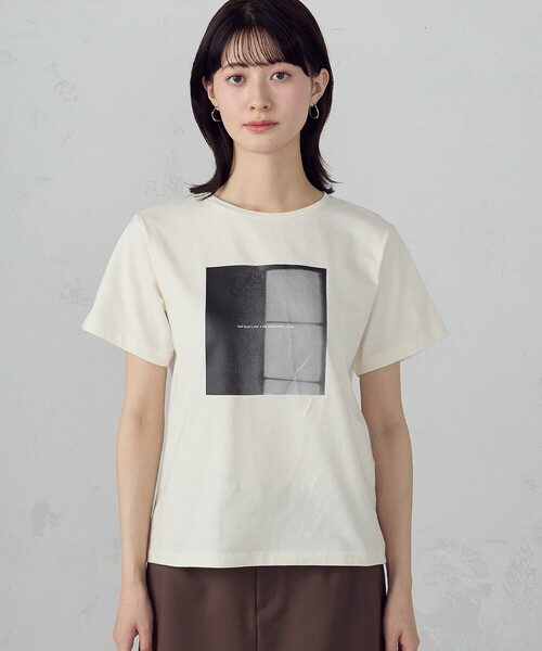 COMME CA ISM(コムサイズム)の「フォトプリント Tシャツ(Tシャツ/カットソー・レディース・アイボリー/杢グレー/ネイビー/オレンジ・SMALL/MEDIUM/LARGE)」の22枚目の写真
