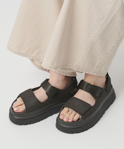 UGG＞ゴールデングロウ エンボスド サンダル（サンダル）｜UGG（アグ