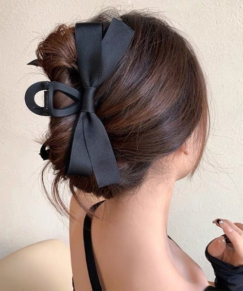 E&C closet…（イーアンドシークローゼット）の「リボンヘアクリップ（バレッタ/ヘアクリップ・レディース・ブラック・FREE）」の3枚目の写真