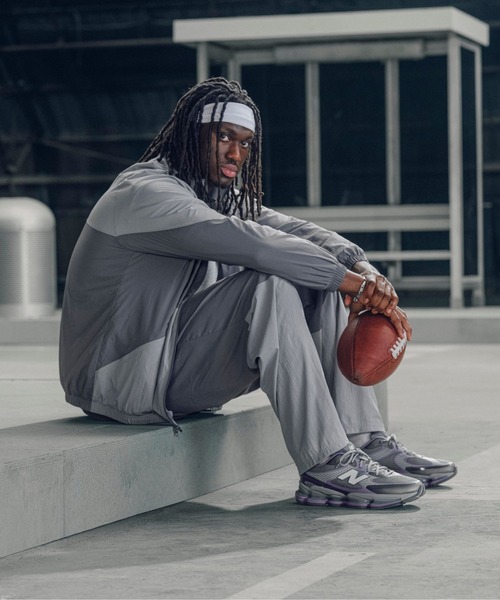 NEW BALANCE（ニューバランス）の「Abzorb 2000（スニーカー・メンズ・グレー・22.5cm/23.0cm/23.5cm/24.0cm/24.5cm/25.0cm/25.5cm/26.0cm/26.5cm/27.0cm/27.5cm/28.0cm/28.5cm/29.0cm/30.0cm）」の2枚目の写真