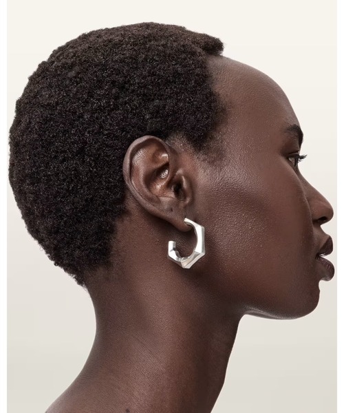 ALLSAINTS（オールセインツ）の「CLARA SMALL HOOP EARRINGS | CLARA スモール フープ イヤリング・ピアス（ピアス（両耳用）・レディース・シルバー系その他・ONE SIZE）」の2枚目の写真
