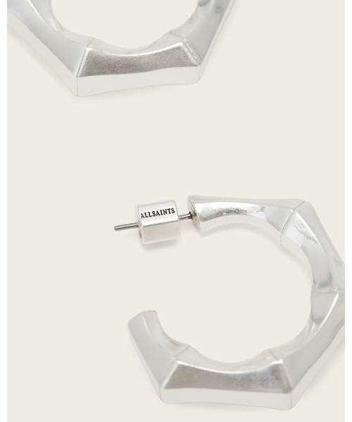 ALLSAINTS（オールセインツ）の「CLARA SMALL HOOP EARRINGS | CLARA スモール フープ イヤリング・ピアス（ピアス（両耳用）・レディース・シルバー系その他・ONE SIZE）」の3枚目の写真