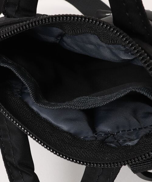 KANGOL（カンゴール）の「【KANGOL/カンゴール】ナイロン 3ポケット ミニショルダーポーチ / ショルダーバッグ（ショルダーバッグ・メンズ・ブラック/カーキ・FREE）」の5枚目の写真