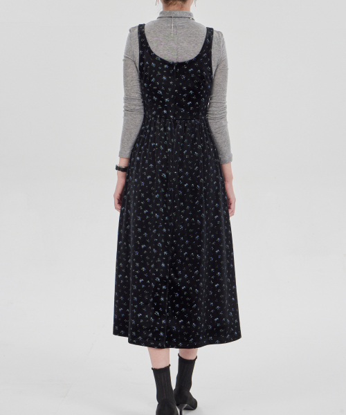 MAIA(マイア)の「ベルベットフラワーワンピース-ブルー(テンセルTシャツセット)(ワンピース・レディース・その他・MEDIUM/LARGE)」の3枚目の写真
