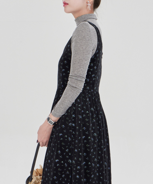 MAIA(マイア)の「ベルベットフラワーワンピース-ブルー(テンセルTシャツセット)(ワンピース・レディース・その他・MEDIUM/LARGE)」の8枚目の写真