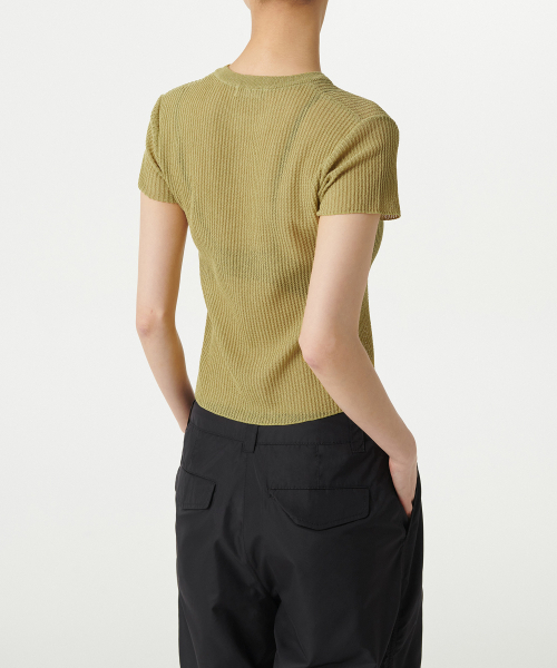 MUSINSA STANDARD WOMAN（ムシンサスタンダードウーマン）の「ウィメンズシアーテクスチャークルネック半袖ニット[ライトモス]（ニット/セーター・レディース・その他・SMALL/MEDIUM/LARGE/X-SMALL）」の4枚目の写真