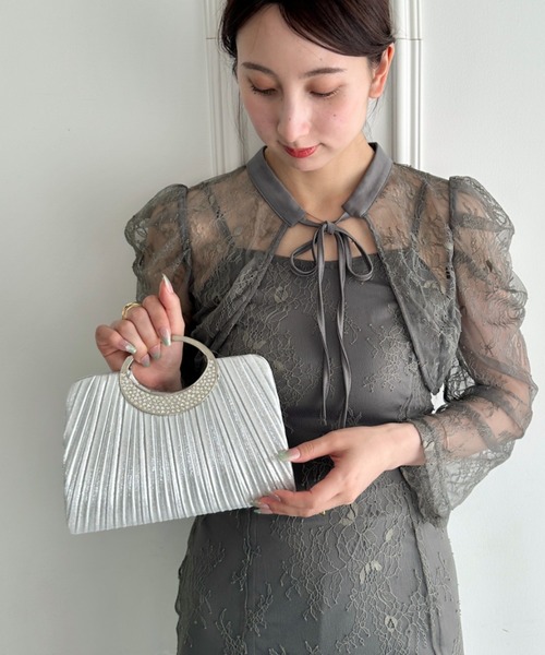 MYMOOD.(マイムード)の「プリーツコンパクトハンドバッグ パーティーバッグ 結婚式パーティーお呼ばれオケージョン(クラッチバッグ・レディース・シルバー/ブラック・FREE)」の2枚目の写真