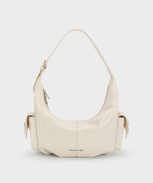 CHARLES & KEITH（チャールズ & キース）の「Bessie ベッシー サイドポケット ホーボーバッグ（ショルダーバッグ・レディース・ダークブラウン系3/スミクロ/クリーム・S）」の9枚目の写真