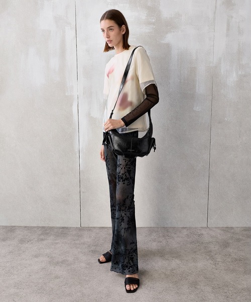 CHARLES & KEITH（チャールズ & キース）の「Bessie ベッシー サイドポケット ホーボーバッグ（ショルダーバッグ・レディース・ダークブラウン系3/スミクロ/クリーム・S）」の17枚目の写真