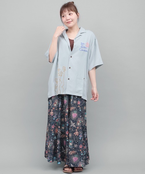 チチカカ(チチカカ)の「go slow caravan リネン混刺繍オープンシャツ【ユニセックス】(シャツ/ブラウス・レディース・オレンジ/ダークブラウン/ブルー・LARGE)」の6枚目の写真