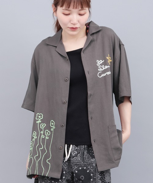 チチカカ(チチカカ)の「go slow caravan リネン混刺繍オープンシャツ【ユニセックス】(シャツ/ブラウス・レディース・オレンジ/ダークブラウン/ブルー・LARGE)」の5枚目の写真