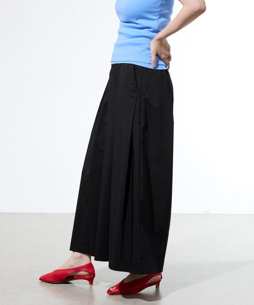 IENA(イエナ)の「《一部店舗限定》ウォッシャブルタックキュロットパンツ(その他パンツ・レディース・チャコールグレー/ブラック・36/38)」の12枚目の写真