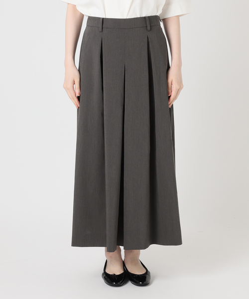 IENA(イエナ)の「《一部店舗限定》ウォッシャブルタックキュロットパンツ(その他パンツ・レディース・チャコールグレー/ブラック・36/38)」の7枚目の写真
