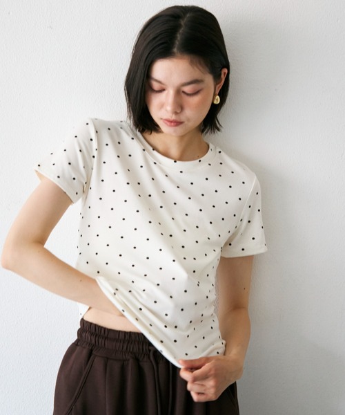 Trish(トリッシュ)の「ドットラウンドTシャツ(Tシャツ/カットソー・レディース・ブラック/アイボリー・FREE)」の2枚目の写真