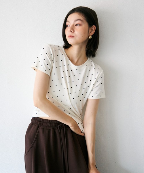 Trish(トリッシュ)の「ドットラウンドTシャツ(Tシャツ/カットソー・レディース・ブラック/アイボリー・FREE)」の7枚目の写真