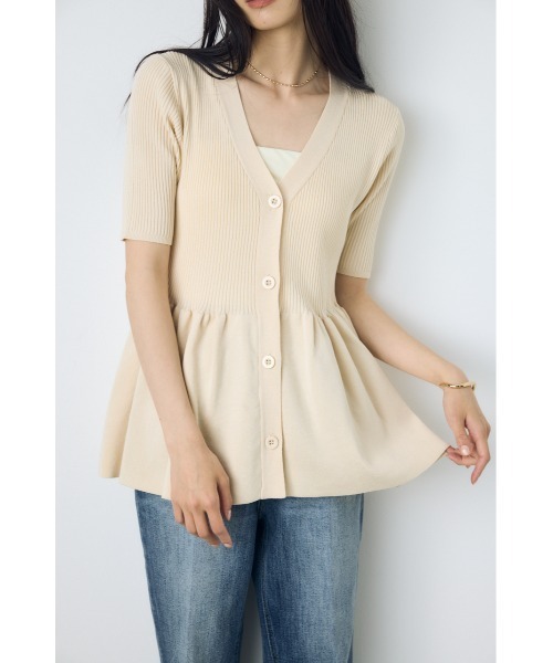 AZUL by moussy(アズールバイマウジー)の「【身長別着用画像あり】ペプラム5分袖ニットカーディガン 春服 夏服 秋服 体系カバー 着やせ(カーディガン/ボレロ・レディース・ライトグレー/アイボリー/ブラック・FREE)」の4枚目の写真