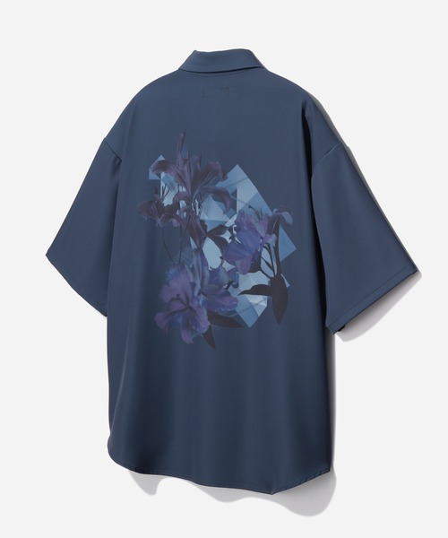 HARE(ハレ)の「フラワーコラージュバックプリントシャツ(HARE)(シャツ/ブラウス・メンズ・ブルー系その他/ブラック/オフホワイト・FREE)」の3枚目の写真