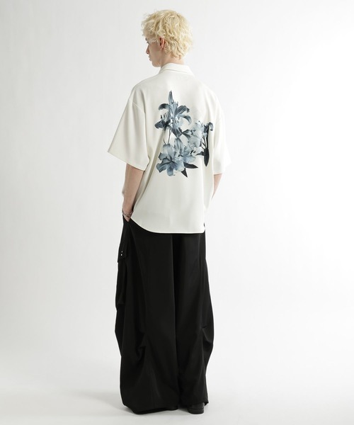 HARE(ハレ)の「フラワーコラージュバックプリントシャツ(HARE)(シャツ/ブラウス・メンズ・ブルー系その他/ブラック/オフホワイト・FREE)」の6枚目の写真
