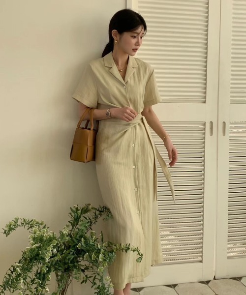 FAVORITO(ファヴォリート)の「シングルブレストシャツワンピース(シャツワンピース・レディース・ブラック/ホワイト/グリーン・F)」の14枚目の写真