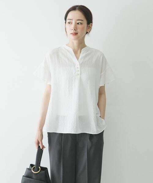 URBAN RESEARCH(アーバンリサーチ)の「フレンチスリーブスキッパーブラウス(シャツ/ブラウス・レディース・ブラック系その他/オフホワイト/ライトブルー・FREE)」の4枚目の写真