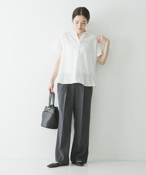 URBAN RESEARCH(アーバンリサーチ)の「フレンチスリーブスキッパーブラウス(シャツ/ブラウス・レディース・ブラック系その他/オフホワイト/ライトブルー・FREE)」の5枚目の写真