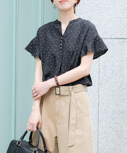 URBAN RESEARCH(アーバンリサーチ)の「フレンチスリーブスキッパーブラウス(シャツ/ブラウス・レディース・ブラック系その他/オフホワイト/ライトブルー・FREE)」の15枚目の写真