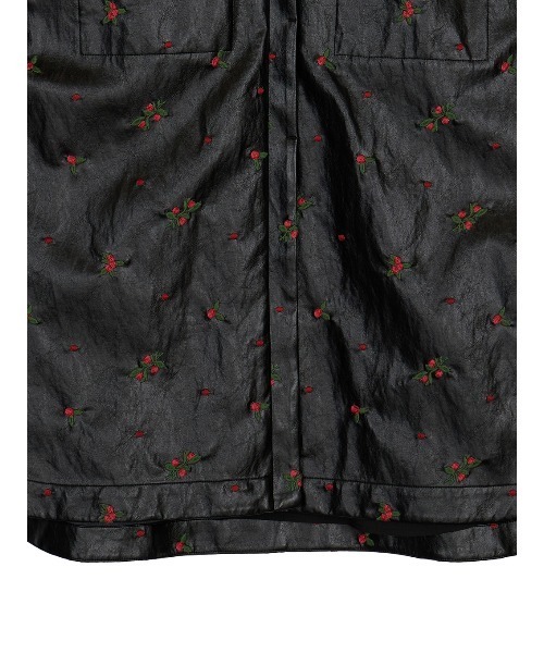 Ameri(アメリ)の「CHRISTINE EMBROIDERY SHIRT JACKET(ブルゾン・レディース・アイボリー/ブラウン/ブラック・MEDIUM/SMALL)」の19枚目の写真