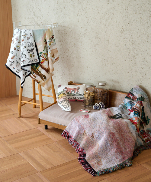 journal standard Furniture (ジャーナルスタンダードファニチャー)の「【ヒラノトシユキ】JSF別注 JQ THROW スローケット(ブランケット・レディース・その他・FREE)」の2枚目の写真