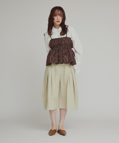 W:Huku(フーク)の「【W:Huku / ドライタッチツイル】スラックス バミューダ パンツ / Dry-Touch Twill Bermuda Shorts(スラックス・レディース・ブラック/ベージュ・M/L)」の3枚目の写真