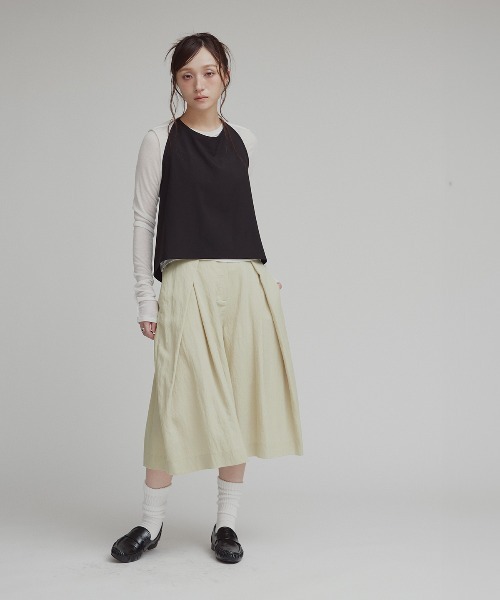 W:Huku(フーク)の「【W:Huku / ドライタッチツイル】スラックス バミューダ パンツ / Dry-Touch Twill Bermuda Shorts(スラックス・レディース・ブラック/ベージュ・M/L)」の7枚目の写真