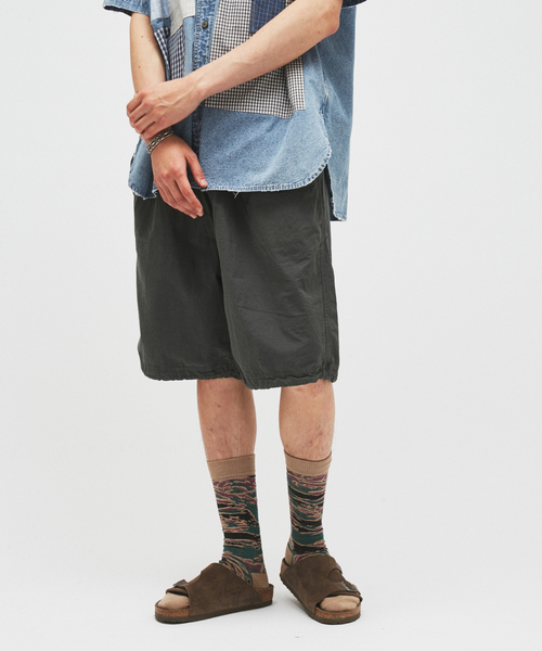 JOURNAL STANDARD J.S HOMESTEAD（ジャーナルスタンダードホームステッド）の「J.S.Homestead / ツイスト  オーバー ショーツ（その他パンツ・メンズ・ブラック/ライトグレー/ピンク/ベージュ・LARGE/MEDIUM）」の9枚目の写真
