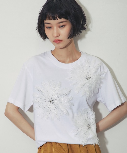 ANOTHER S(アナザーエス)の「花モチーフT(Tシャツ/カットソー・レディース・ブラック/ホワイト・FREE)」の3枚目の写真