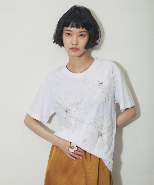 ANOTHER S(アナザーエス)の「花モチーフT(Tシャツ/カットソー・レディース・ブラック/ホワイト・FREE)」の4枚目の写真