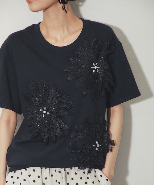 ANOTHER S(アナザーエス)の「花モチーフT(Tシャツ/カットソー・レディース・ブラック/ホワイト・FREE)」の22枚目の写真
