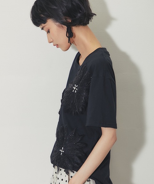ANOTHER S(アナザーエス)の「花モチーフT(Tシャツ/カットソー・レディース・ブラック/ホワイト・FREE)」の15枚目の写真