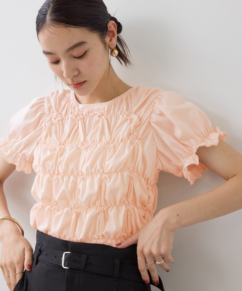 VIS(ビス)の「シャーリングデザインカットソー(Tシャツ/カットソー・レディース・ブラック/ピンク/キナリ・FREE)」の1枚目の写真