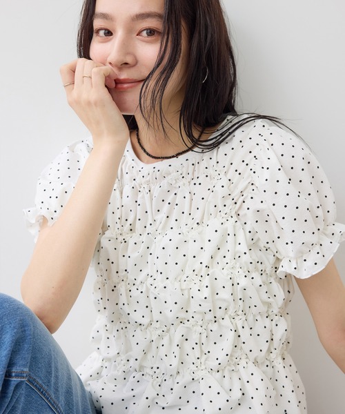 VIS(ビス)の「シャーリングデザインカットソー(Tシャツ/カットソー・レディース・ブラック/ピンク/キナリ・FREE)」の5枚目の写真