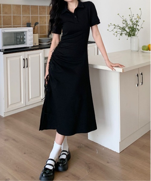 &soiree(アンドソワレ)の「サイドシャーリングタイト半袖ワンピース(ワンピース・レディース・ブラック・X-LARGE/LARGE/MEDIUM/SMALL)」の2枚目の写真
