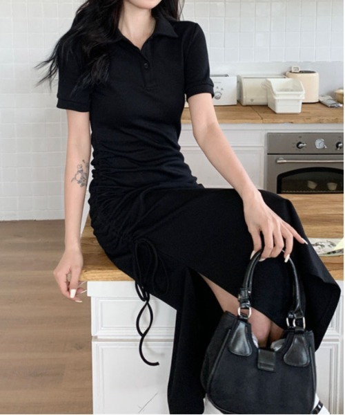 &soiree(アンドソワレ)の「サイドシャーリングタイト半袖ワンピース(ワンピース・レディース・ブラック・X-LARGE/LARGE/MEDIUM/SMALL)」の3枚目の写真