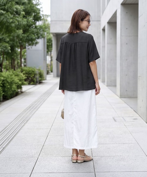 STYLE DELI(スタイルデリ)の「【LUXE】ウエストギャザーハーフスリーブブラウス(Tシャツ/カットソー・レディース・ブラック/ミント/レッド・FREE)」の16枚目の写真