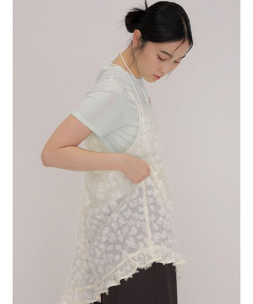 FIKA.(フィーカ)の「Jacquard hem camisole(キャミソール・レディース・オフホワイト/ブラウン・MEDIUM)」の6枚目の写真